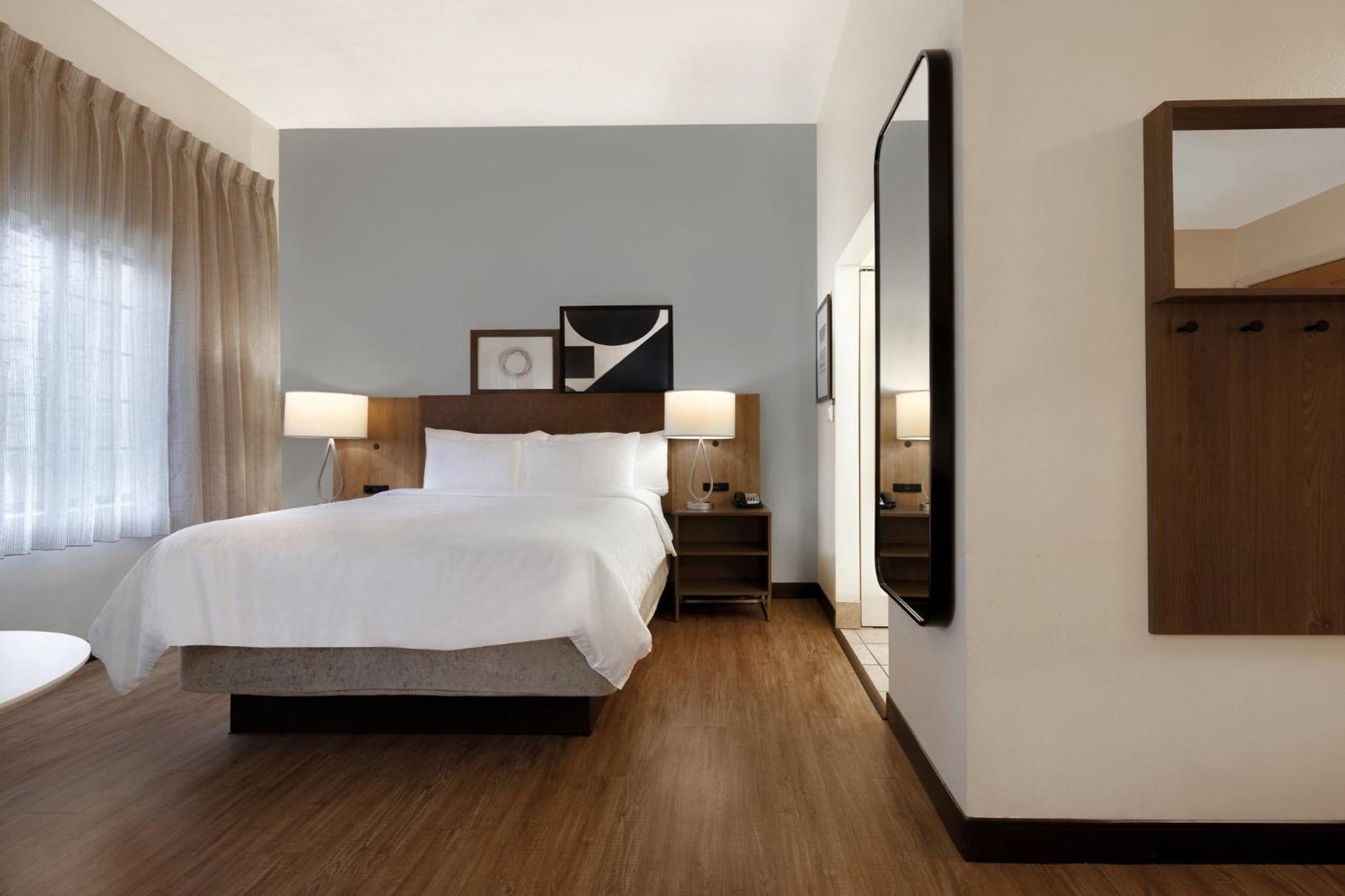 Staybridge Suites Tallahassee I-10 East By Ihg Ngoại thất bức ảnh